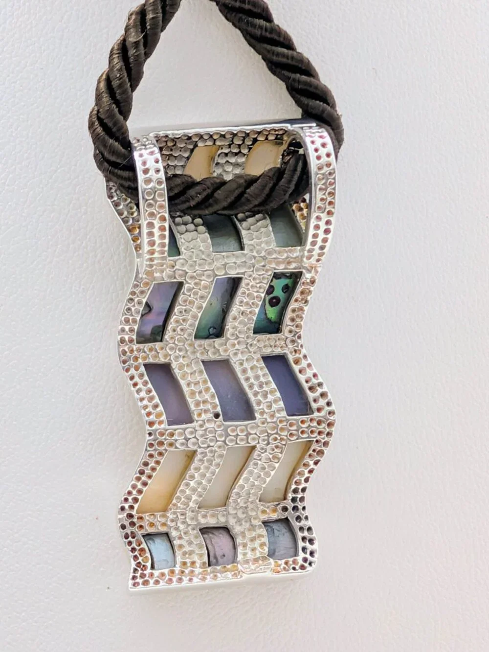 HOST PICK!! NEW Mother of Pearl and Abalone Geometric Pendant Necklace - Picture 2 of 8